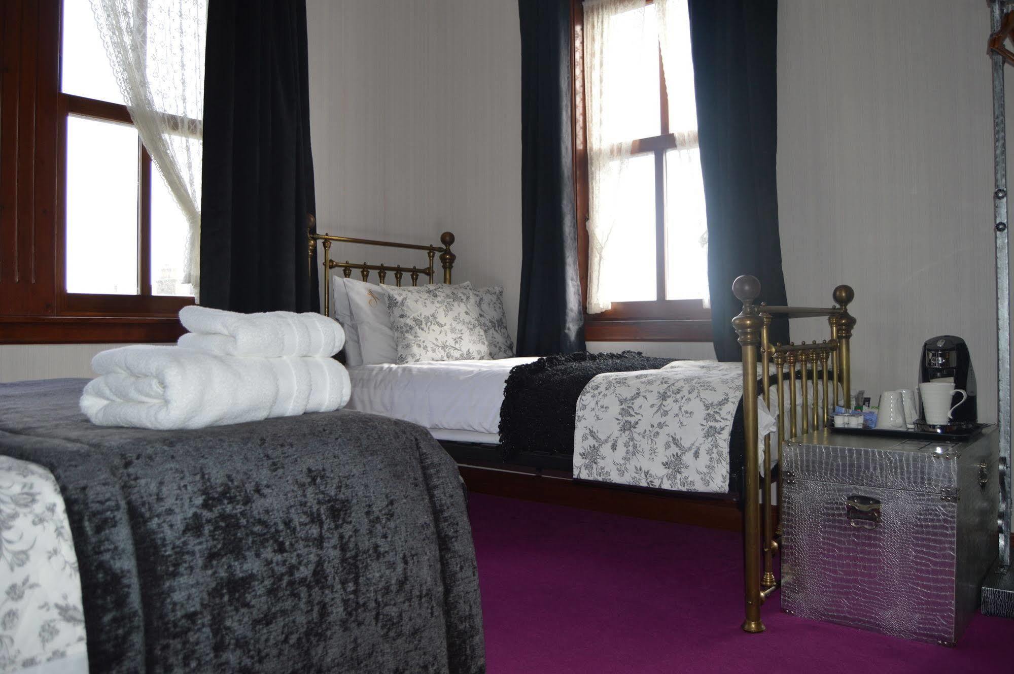 Knysna House Hotel Lerwick Ngoại thất bức ảnh