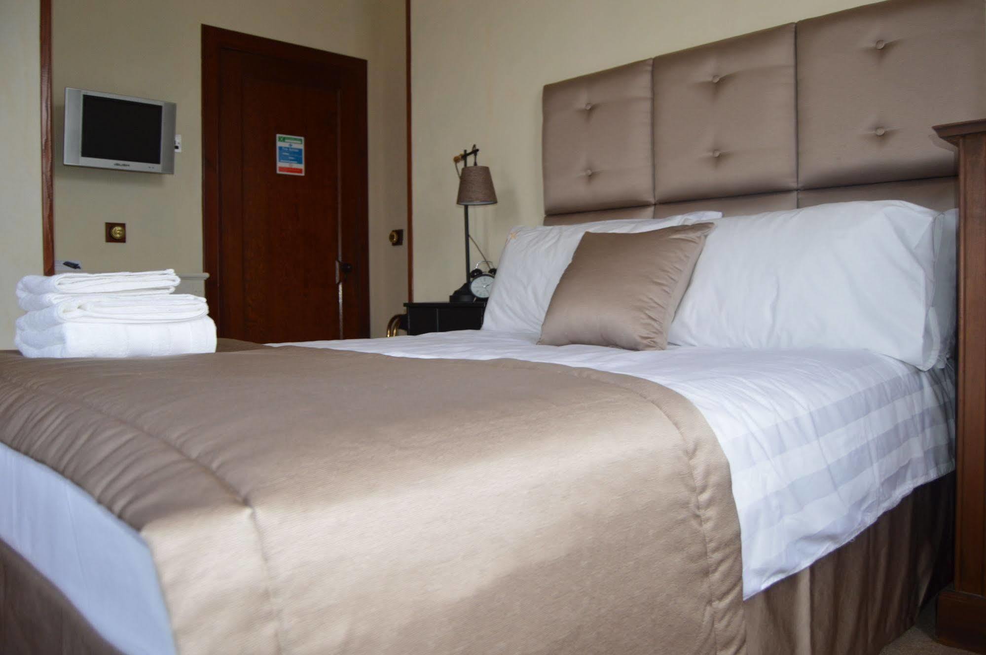 Knysna House Hotel Lerwick Ngoại thất bức ảnh