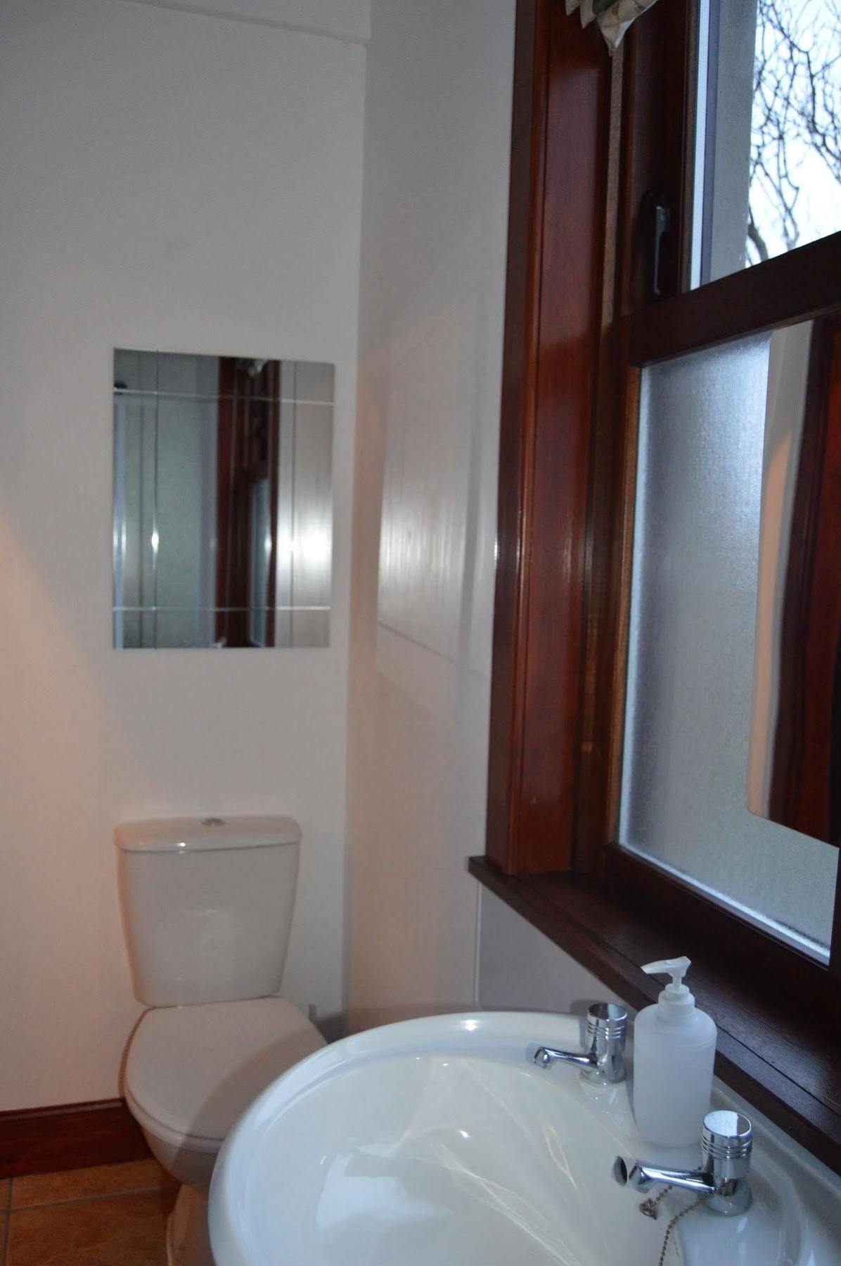 Knysna House Hotel Lerwick Ngoại thất bức ảnh