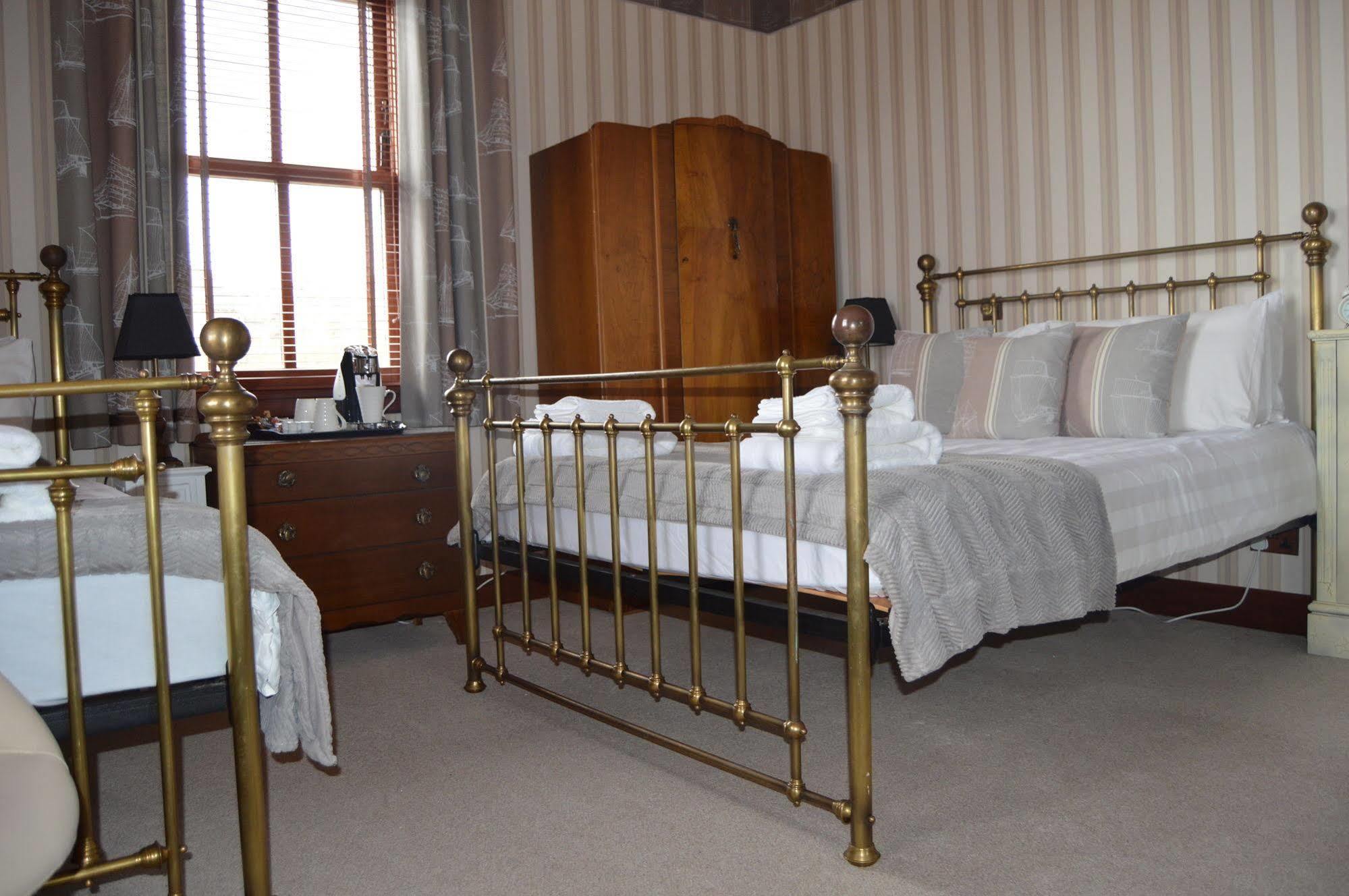 Knysna House Hotel Lerwick Ngoại thất bức ảnh